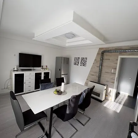 Hostelcetin *